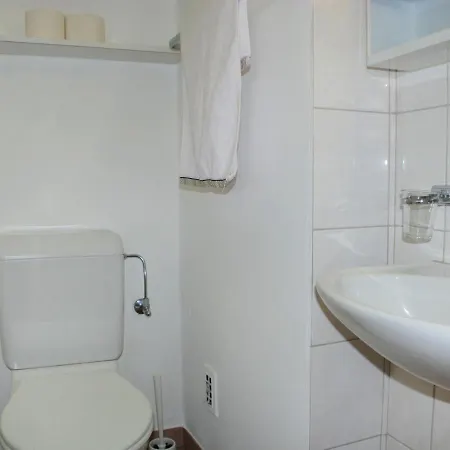 Appartamento Large Suite-20 By Interhome